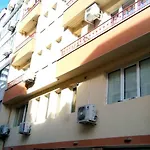 - Apartmán